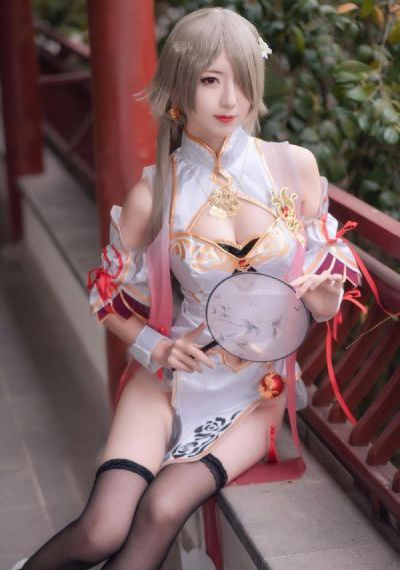 电影不扣钮的女孩