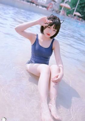 《变成黑皮辣妹后和朋友做了》