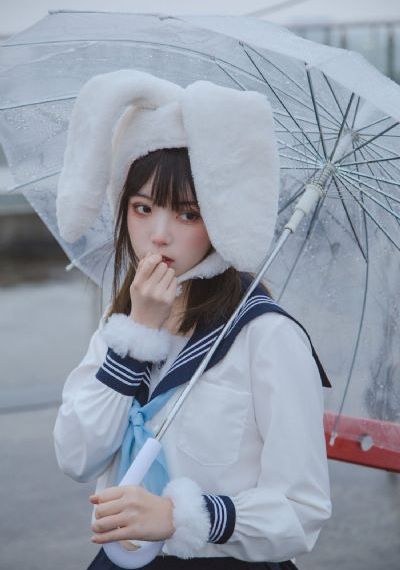 唐伯虎点九美