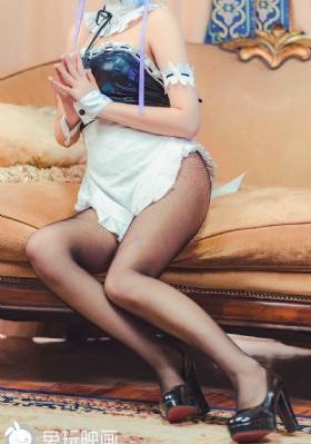 漂亮的女邻居4