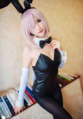 裙底有野兽