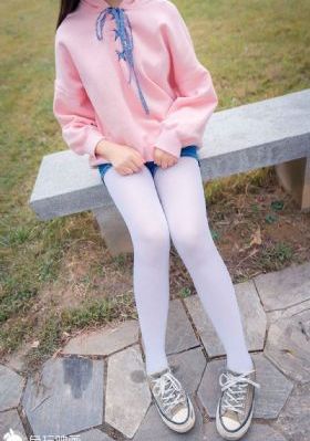 李采潭黑人无删减在线观看