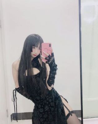 女大学生沙龙室2
