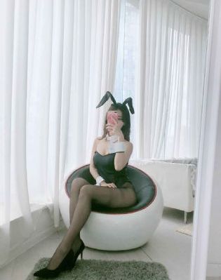 厨房掀开馊了裙子挺进